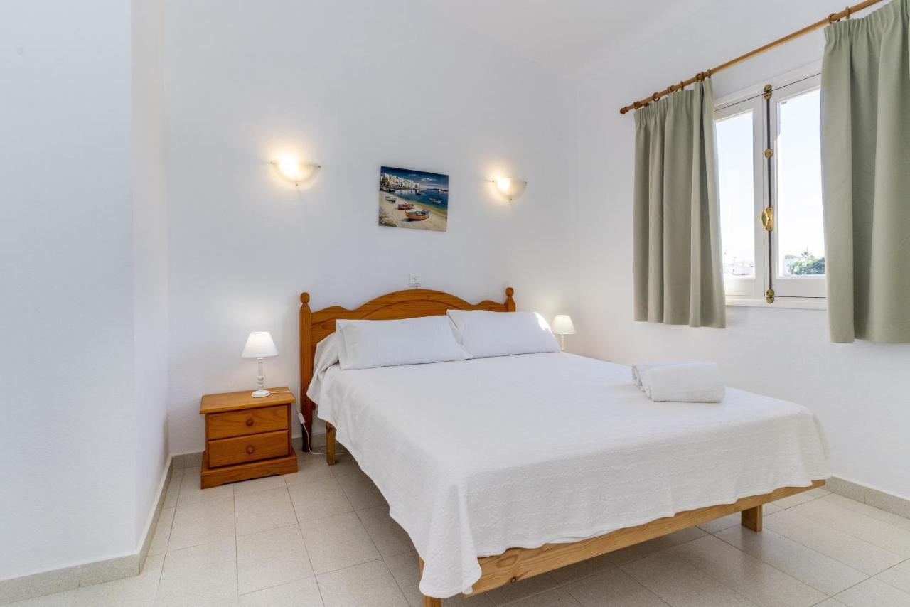 Apartamentos Ses Anneres Кала-эн-Бланес Экстерьер фото