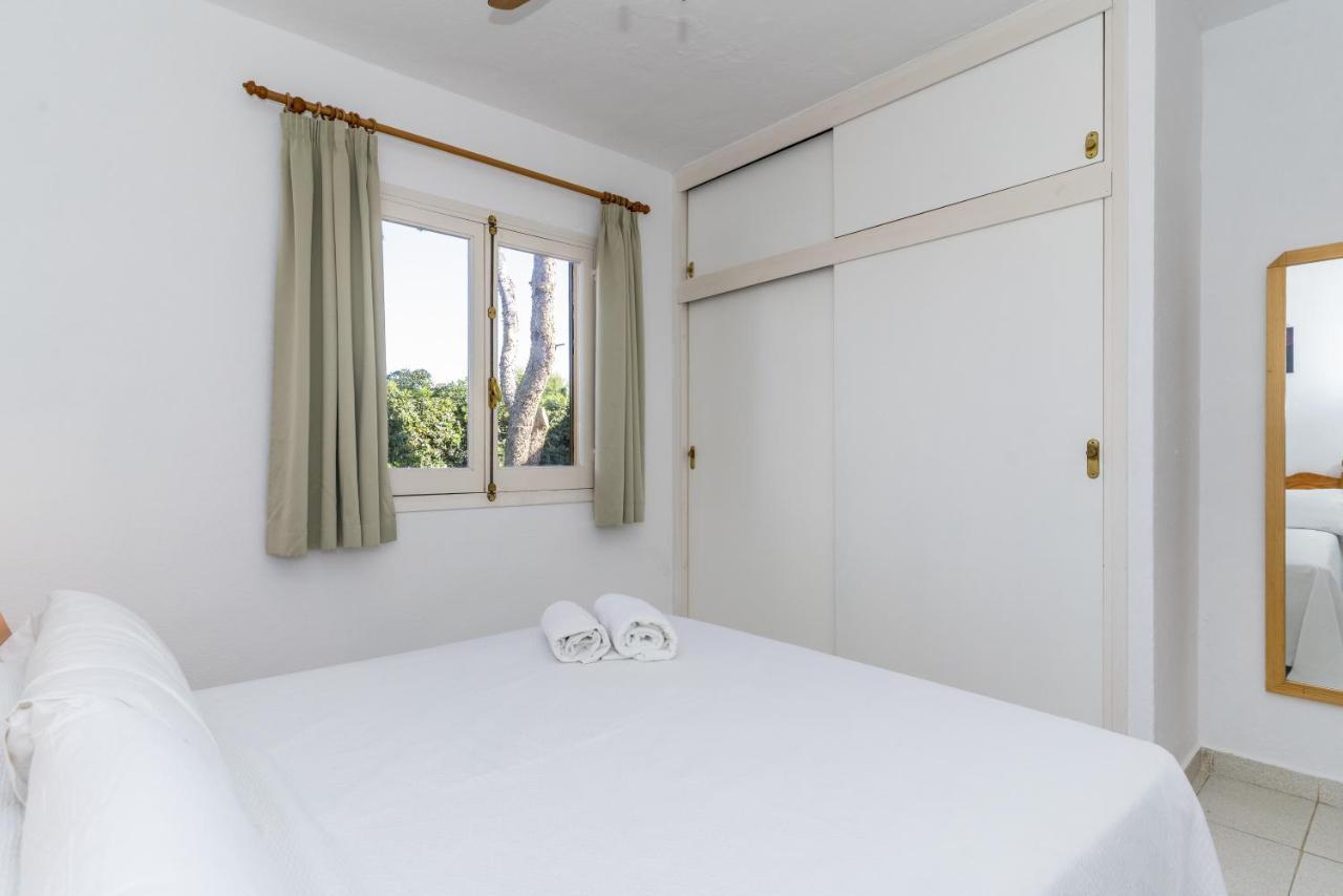 Apartamentos Ses Anneres Кала-эн-Бланес Экстерьер фото